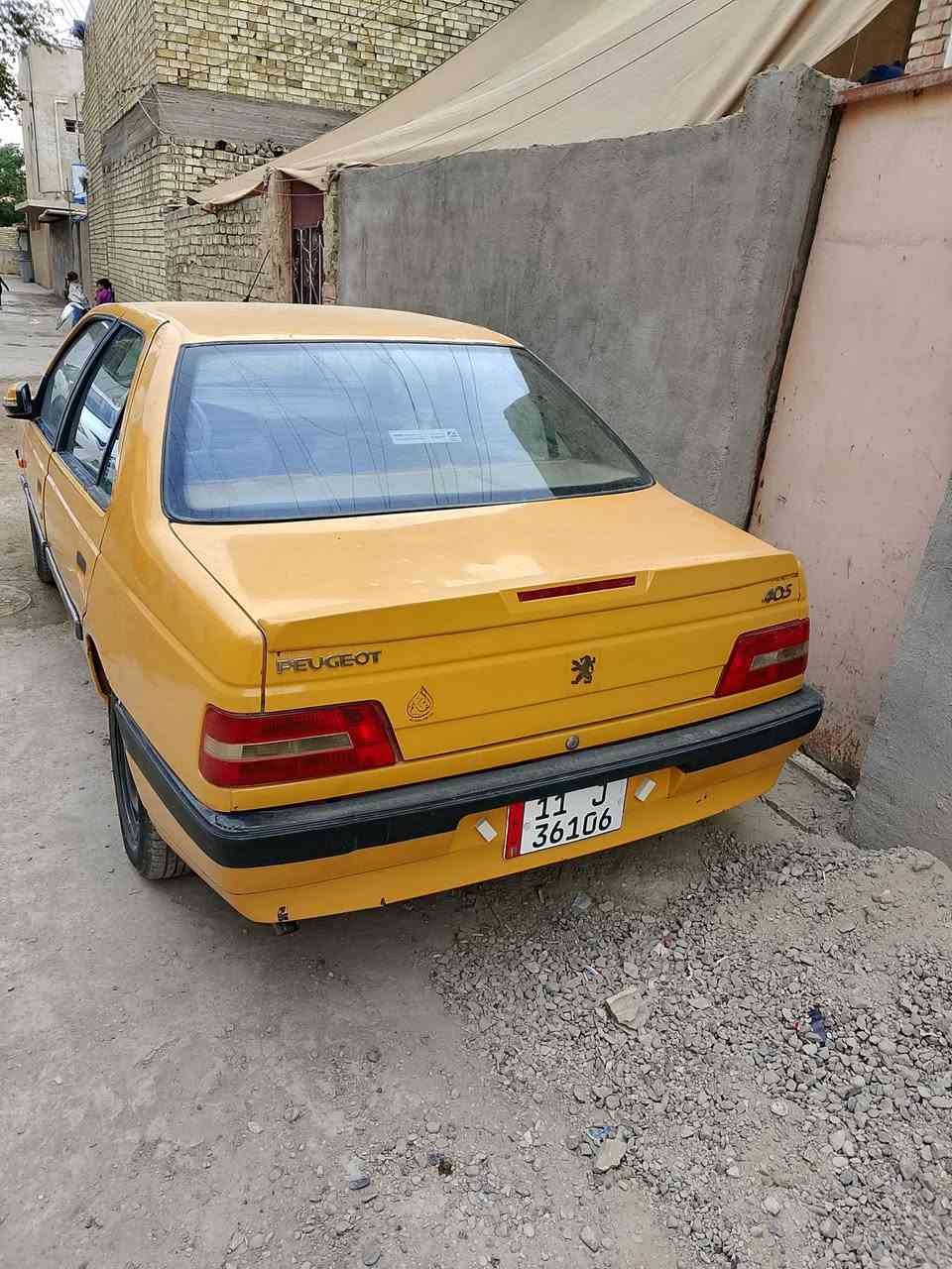 بيجو لميس محرك وكير مكفول السياره مصفره هيئه وغرامات هزه جديده رقم انكليزي السعر 38 وبيه مجال بغداد البلديات ***********
