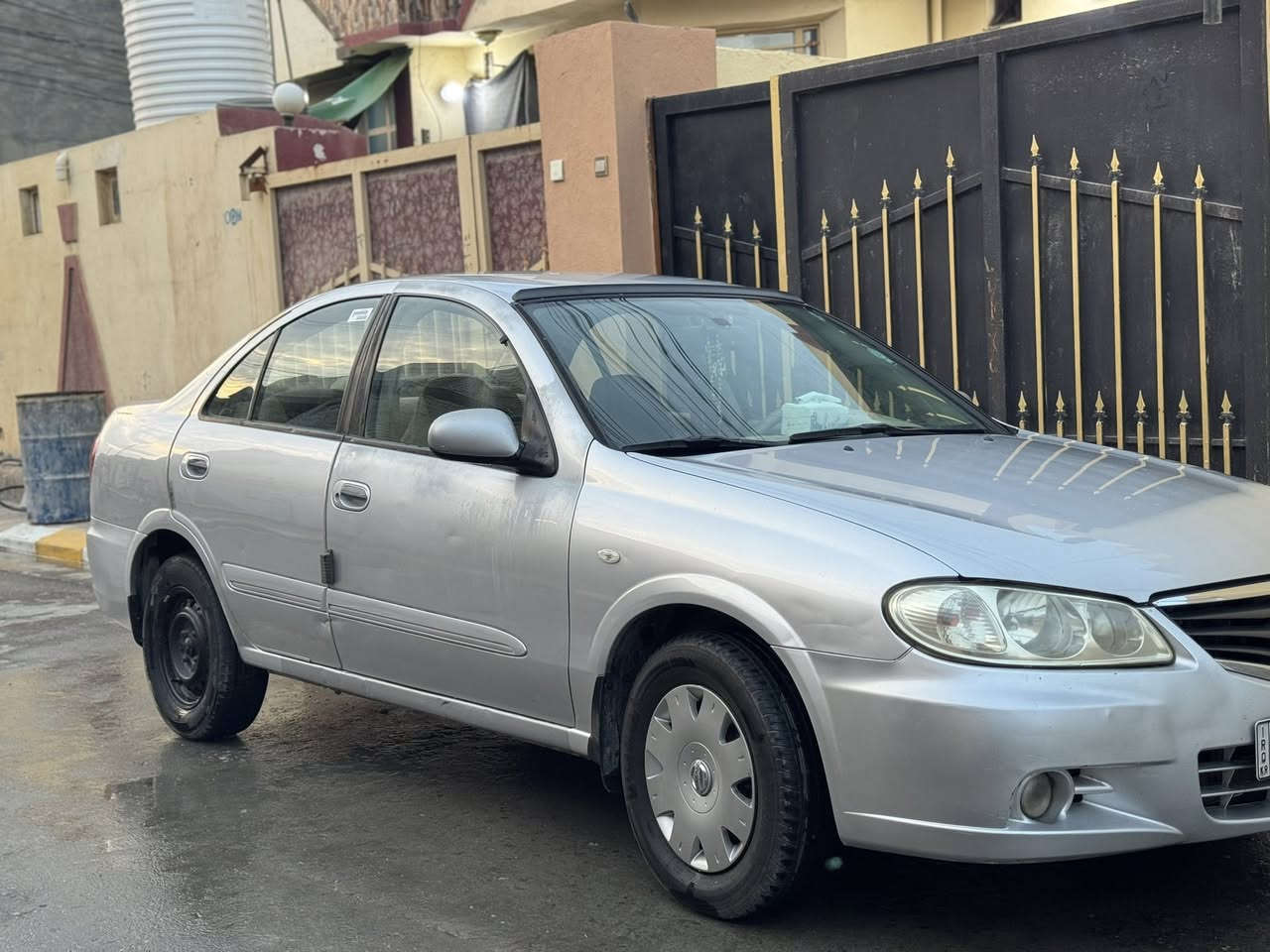 نيسان سني ياباني موديل ٢٠١١ 
داخل صاج 

سنويه نهايه ال ٢٩باسمي 

رقم سلميانيه نكليزي 

‏محرك ١٦٠٠ قبق ابيض مكفول 

تبريد ثلج 

مكفول صدر امامي خلفي 

قطعه صبه في الباب الامامي بصف السائق بدون دواخل 

بارد في الجاملغ الخلفي قدر اصبع 

باقي السياره مكفوله اللون سلفر تخم تاير 

السعر ١٠٥ ورقه 

الرقم:***********

واتساب :***********
