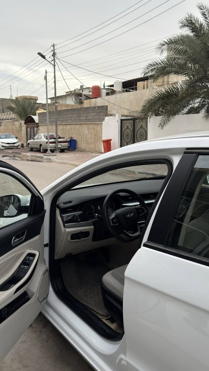 السلام عليكم شيري اريزو5 مديل2025 زيرو و ضمان و كفاله ماشيه24الف سياره بلجيس مكاني بصره سعره119 و بيه مجال بسيط ***********
