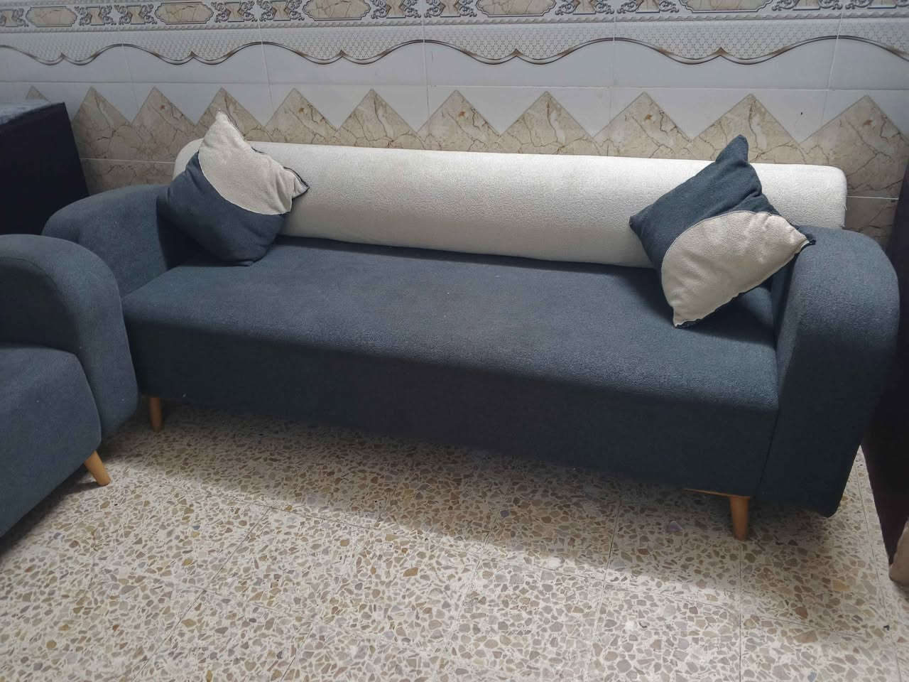 تخم ديوان خمس قطع 12نفر تركي شغل درجة اولئ غير مستخدم قبل يومين جبناه الوصل موجود خذناه بمليون اريده ب600بي مجال قليل غير مستخدم ابد النجف, العراق


**إذا كنت صاحب هذا الإعلان وتريد حذفه لأي سبب، رجاءا أرسل رسالة إلى الدعم الفني**