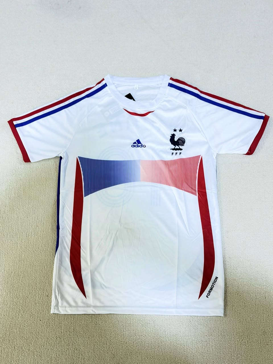 سلام عليكم ..دريزات كلاسك سعر القطعة 10 الاف ..
عرض 3 قطع ب30 الف الرابع مجاني
للتواصل***********
