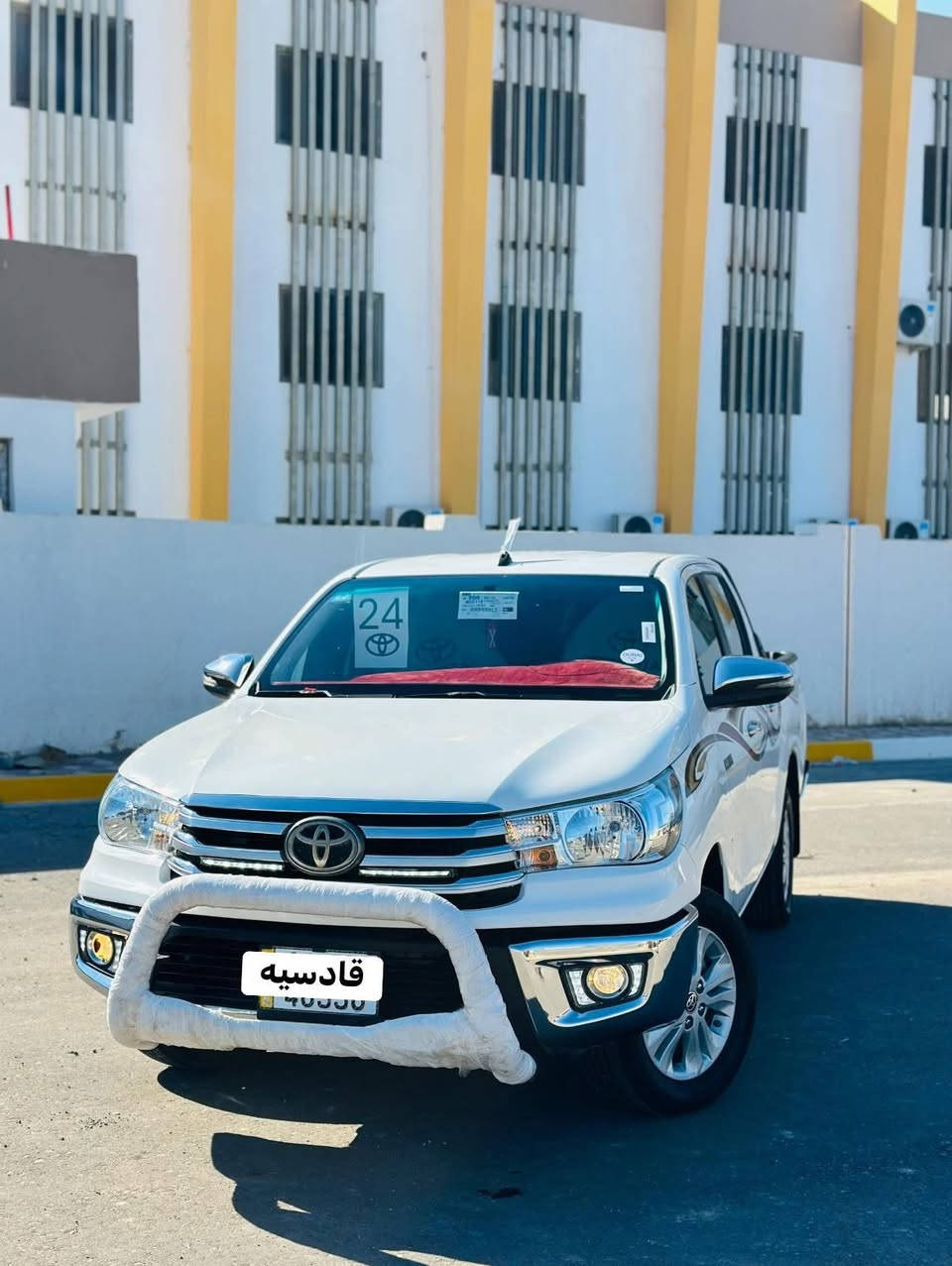 السلام عليكم تيوته  2024 رقم قادسيه دولي بسمي اكويتي اوتماتيك الساير مذهب السياره كارتون ماشه 44 فقط بيه شبر صبغ بل الجاملغ والباقي كفاله السعر 268 وبيه مجال لاستفسار *********** بيع او مراوس بيكم مكان السياره السماوه
