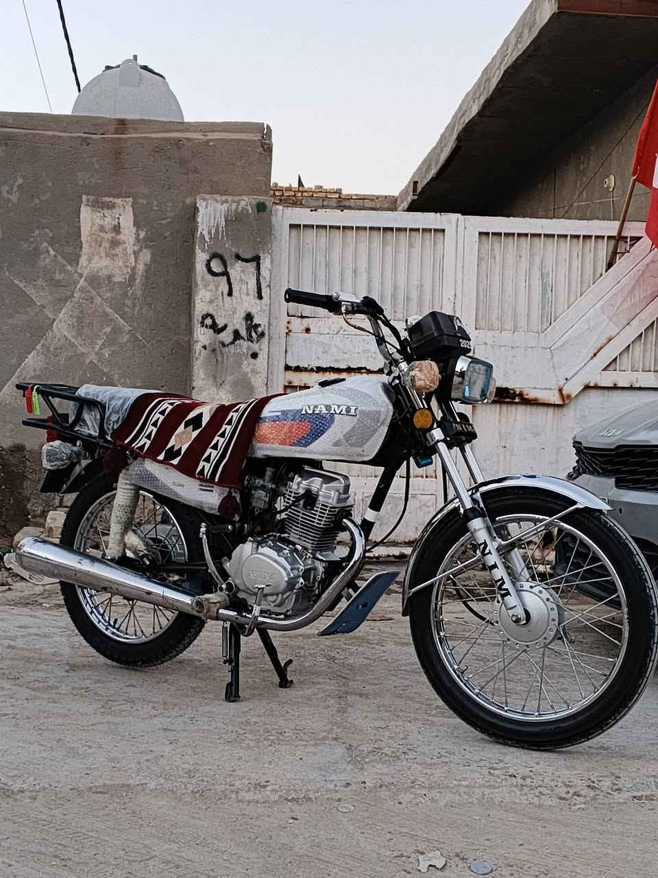 هلاوو شباب للبيع سكنر 25 شبه اصلي 3احرف دراجه بلايلون بعده جديده كلش 
عشرط مكينه كلش ناعمة مديل 2025 طالعه ب26 شهر 5 يعني صارله مصارله هواي 
مكاني كوت سعره مناسب لنضافته جوه سوك ابيع 
***********
