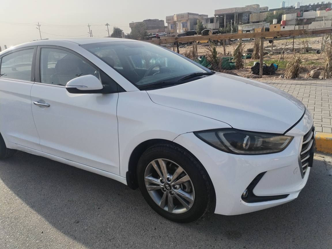 انترا موديل 17 وارد خليجي مكفوله بيه بس نص دوسه صبغ والباقي مكفول محرك 200 دوش تبريد ثلج حداده جديده سنويه جديده رقم نكليزي تحويل مباشر *********** البصرة, العراق
