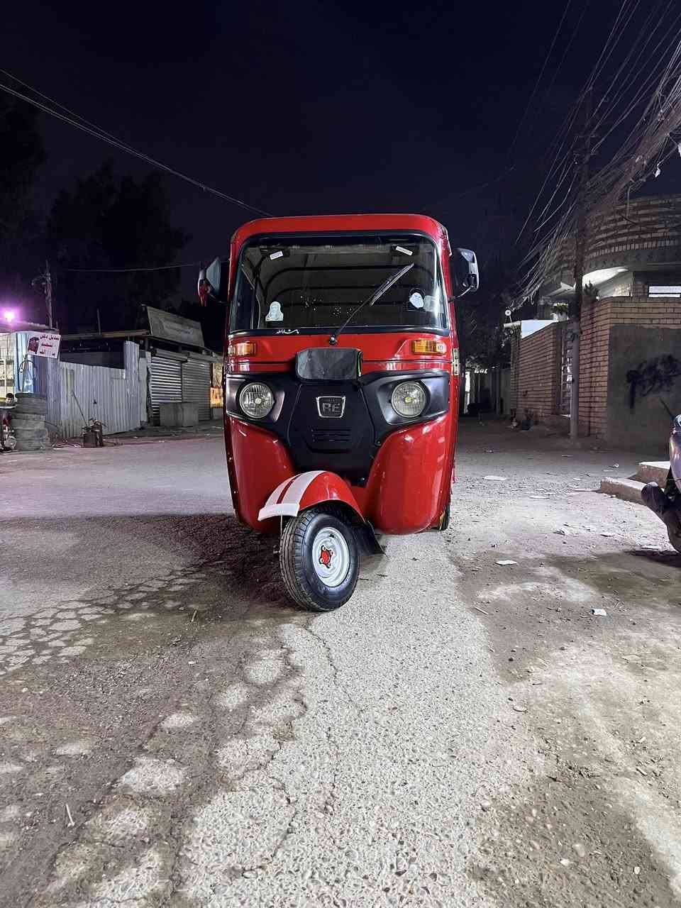 سلام عليكم تكتك لبيع مديل 21 مكينه مجفته بوشه وبستم شركه ودوس معمره باقي كفاله تحويل ثاني يوم مكاني نهايه حي اور السعر 7600 
اني مكلف بالنشر شراي يتصل 

‭0776 589 1559‬
