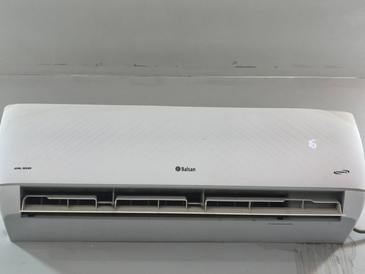 سبلت بلسان ريموته ضايع يشتغل عل جوكر السعر350 طن ونص مكاني اسكان الصناعي ***********
