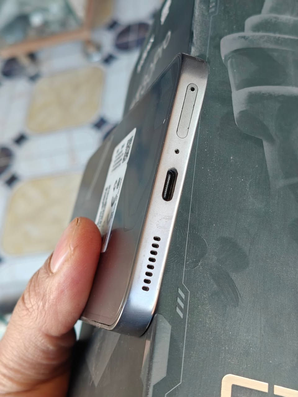 السلام عليكم 
انفنكس جيتي 30 بروا مستخدم 
ذاكره 256/24 كيكه نظيف جدا ومكفول وكامل ملحقاته الاصليه ظمان حقيقي من المكتب 3 أيام من أي خلل أو صيانه 
مكان المكتب بابل يوجد توصيل محافظات 
السعر مع التوصيل 300 الف سعر ثابت 
***********
