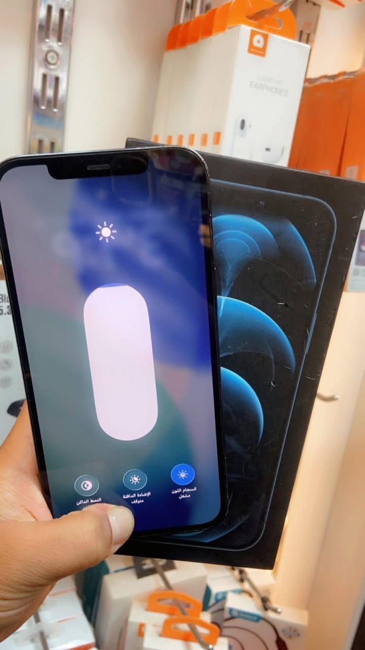 السلام عليكم

" ايفون 📲 12 برو ماكس

" اللون نيلي المميز 

" ذاكره 512

"شخط واحد ما بي اخو الجديد

"مكفول كفاله عامه من فتح وتصليح 

السعر / 550 الف وبي مجال بسيط 

العنوان / بغداد تقاطع النهروان 

للتواصل / ***********
