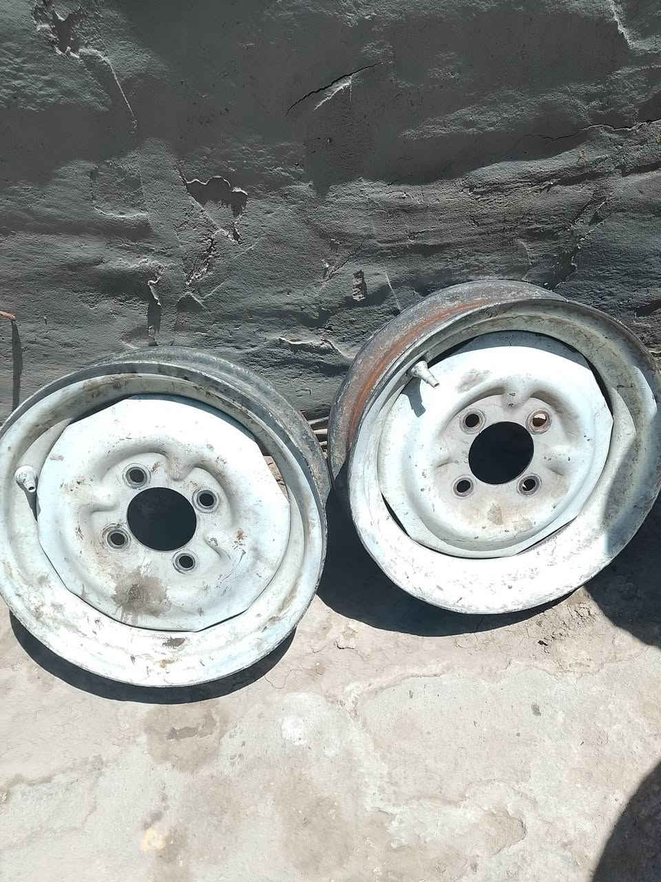 البيت فقط اكسن ان اتي ار موديل 12 خفيف وحلو كامل  جيب وشد ال50وبي مجال الطيبين *********** مكلف بنشر امكلف بنشر اتصال فقط
