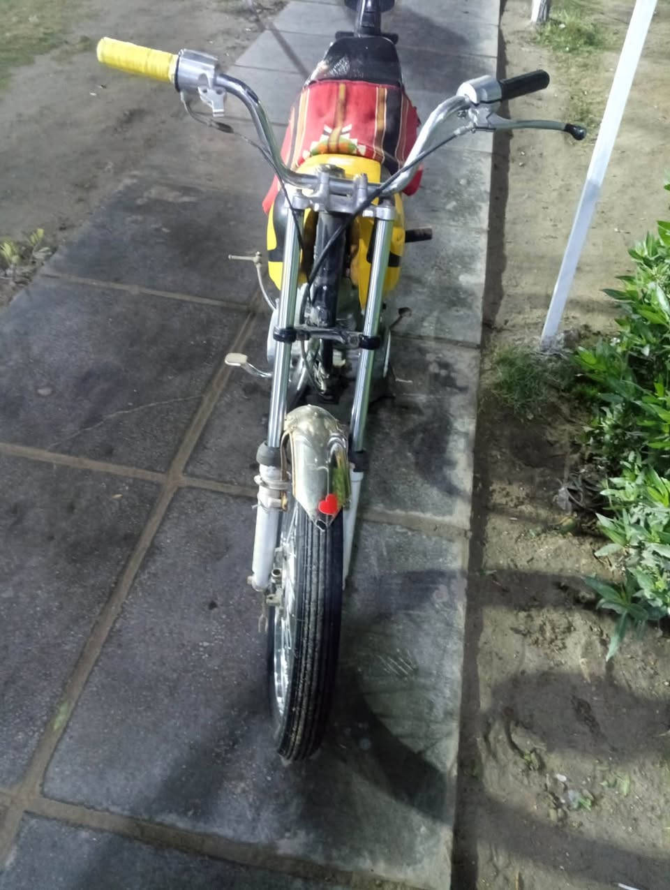 سلام عليكم دراجه البيع مكفوله كفاله عامه 
مكاني بابل قضاه المحاويل والسعر 300 
بس بدون وراق كلك بس اسويلك مكاتبه عليه
دراجه حلوه ومانقسه برغي شغل وروح بيه وتعال 
وهيه بلاش وبيه مجال الطيبين اتصل ودتلل واني خادم 
📞 ***********📞
