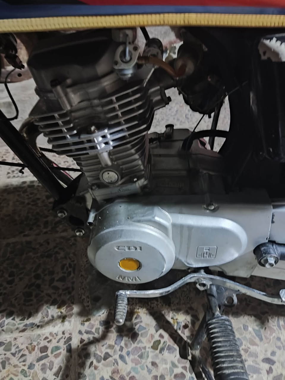 السلام عليكم اربع كير نامه امتياز الدراجه مفتوحه شوفت عينك النضافه موديل ٢٠ اوراق سكنر الدراجه رايده. ب ٤٢٥٠ وبيه مجال مستعجل ع بيعته مكاني حي الوفاء رقمي ***********
