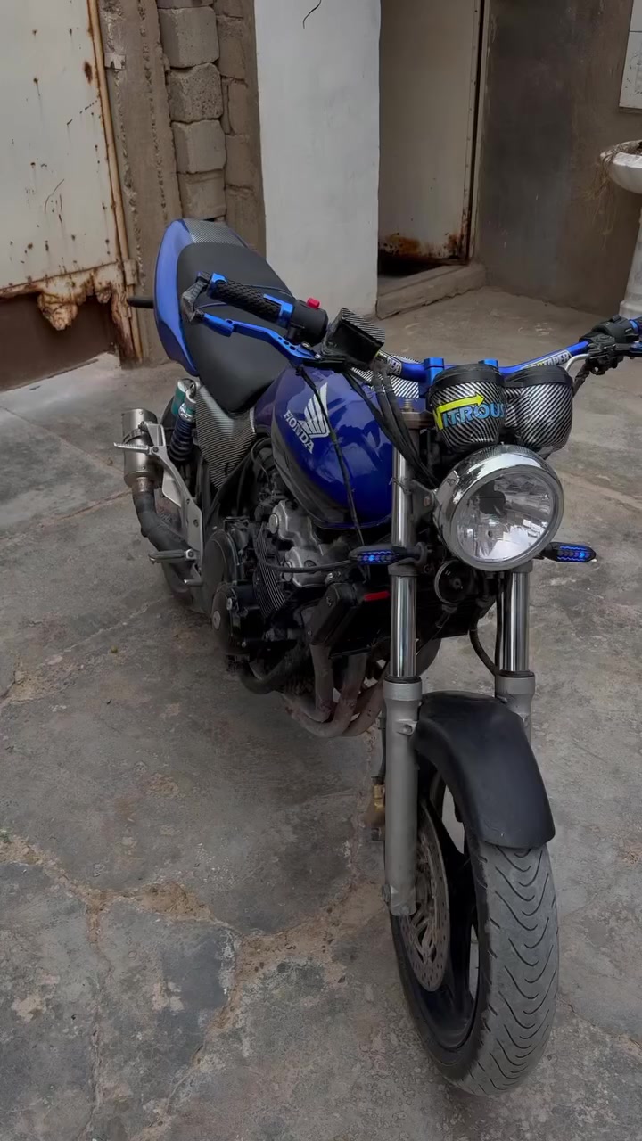 السلام عليكم شباب سي بي فور جيل ثاني تعليمي الدراجه حيل حلوه مامتعوبه مگمرگه 2007 عليها يدات وسكان رياضي واكزوزت سي اي شعندك دراجه مراوس بلرمادي نزلها


**إذا كنت صاحب هذا الإعلان وتريد حذفه لأي سبب، رجاءا أرسل رسالة إلى الدعم الفني**