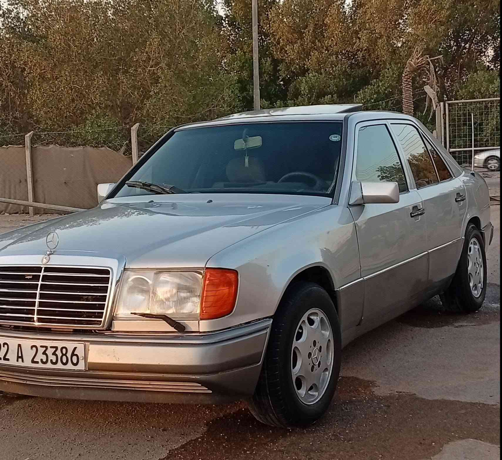 السلام عليكم
دب موديل 86 محدثه 90

تبريد تدفئه 

كير محرك بطه فيشتين 

حدديه لوك 

فتحه طكتين 

رقم اربيل انكليزي 

مكاني النجف 

السعر 53وبيها مجال مراوس حسب القناعه 

***********
