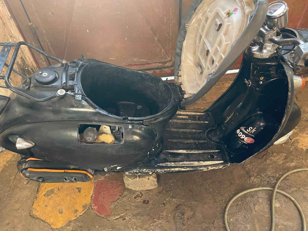 السلام عليكم دراجه عبد الحليم للبيع دراجه نظيفه نقصها بس باتري دراجه كهربائياتها الشغاله اريدها 150 وبيها مجال بسيط مكان كربلاء كنطره سلام 
الاتصال ***********
***********
