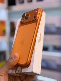 ايفون 17 برو ماكس أيسم وكاله اصلي ذاكره 256 بطاريه 100 جهاز مشحون 16 م...