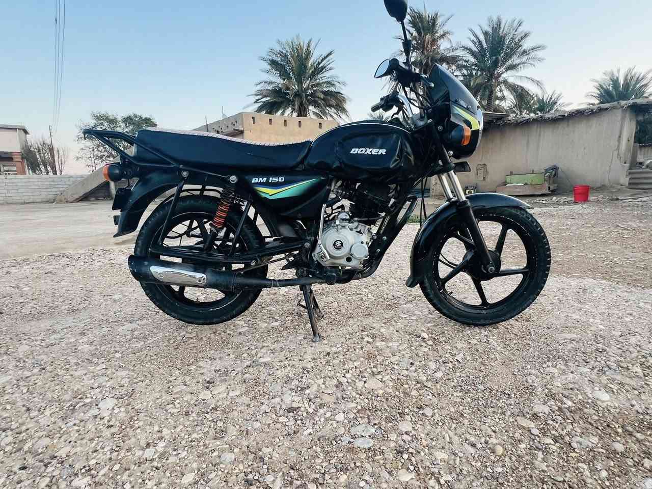 السلام عليكم بوكسر للبيع موديل 2021اوراق أصوليه مفتوح مره وحده تجفيت اصلي وتخم تاير الباقي كله مكفول العنوان ديالى بلدروز الاتصال عله الرقم ***********والسعر 850قفل
