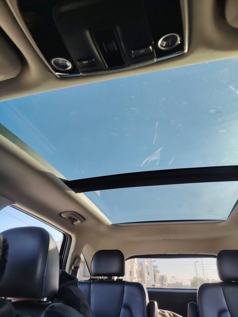 السلام عليكم سورنتو 2023 للبيع مرقمه بغداد انكليزي
فول مواصفات sx 4x

. بنراما.

.مكينه 2500 تيربو

. فور ويل

. عداد دجتل كهربائي

نظام نزول منحدرات

. جنطه كهرباء

. اوتو هولد

. خمس انظمه قياده

. نضام نزول منحدرات

. كشنات كهربائي تدفئه

. كشنات منفصل سياحي

. تشغيل عن بعد

. مري شفط

. اربع رادارات

. كامره خلفيه

. حساسات خلفيه

. بصمه أبواب

. نضام ترحيب

بعد اهواي مواصفات

ملاحظه سياره امبدل بيه بنيد بلادي نفس الون

والجاملغ مصبوغ بس

شواصي و لغود مكفولات راديترات عله وضع الشركه للإستفسار ***********
