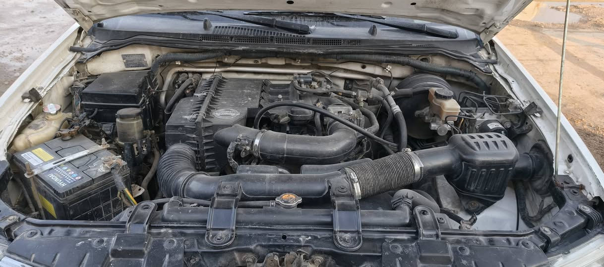 السلام عليكم 
نيفاره 2009
للبيع سعره 95
رقمه واسط انكليزي
مكفوله من تخم تاير و حداديه و كير و مكينه 
عنواني نجف 
‏‪***********‬‏
