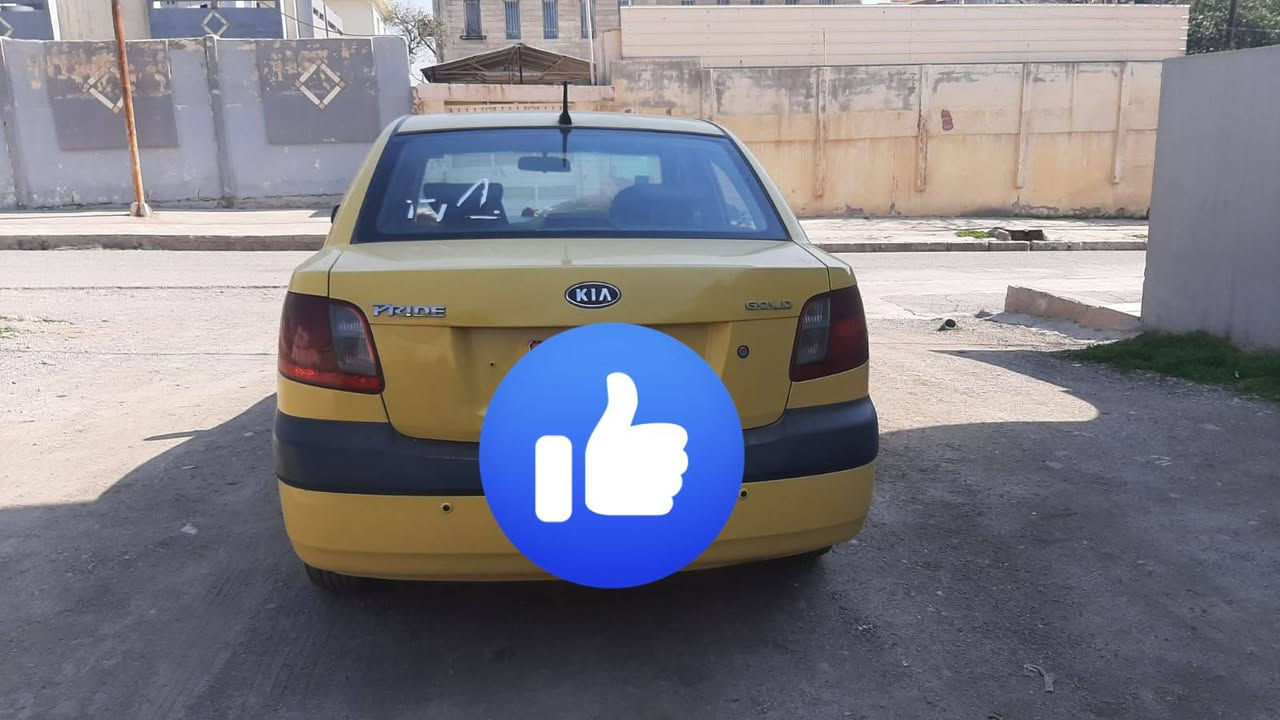 السلام عليكم للبيع كيا برادو 2008
* رقم ألماني سنوية الى 2031
* فول كهرب 
* محرك بي تنقيص شوية 
* كير شرط 
* زوج تواير جديد 
* السيارة ضررها التكمه بين البابين فقط 
* هيئة غرامات صفر 
* اني الشرعي ابيعك شرط التحويل 
* مكان السيارة الجانب الأيمن حي الرسالة 
* السعر 90$ وبيها مجال
التواصل مع صاحب السيارة ***********
