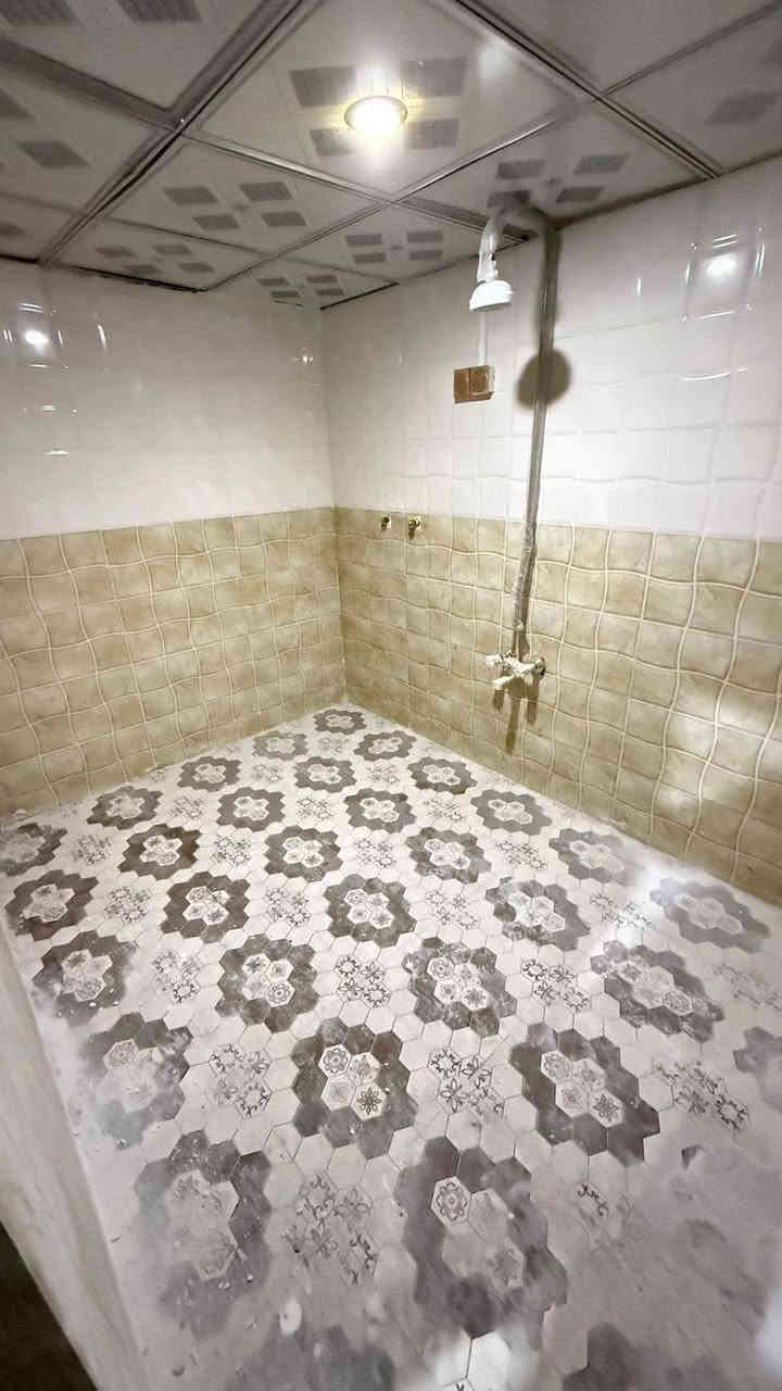 اسعد الله اوقاتكم بكل خير 🟥 دار سكن البيع مساحته البيت 
150 البيت ركن 
الموقع البصرة أبو الخصيب شارع ابو كوصره
 البيت يحتوي 🟩
2قرف نوم 
صاله
ديوان 
مطبخ
صحيات داخلي وخارجي 🟥 
نوع العقار طابو زراعي عراقي وكله اونسخه من الطابو 🟥 
سعر البيت 62اوبي مجال 💸
***********
