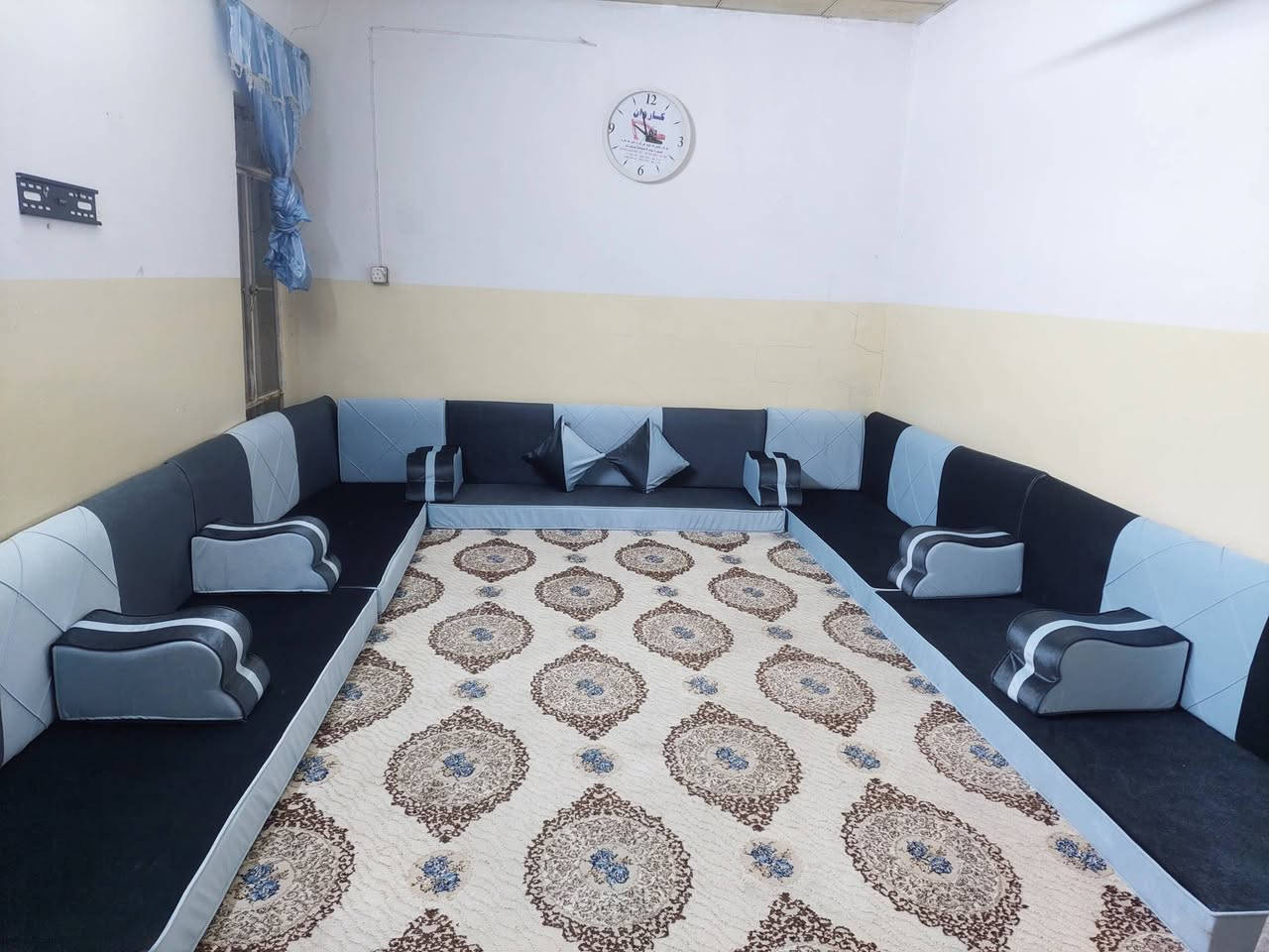 مد.عربي اسفنج ضغط ١٢ سم في اربيل للبيع تواصل واتس او خاص
***********
