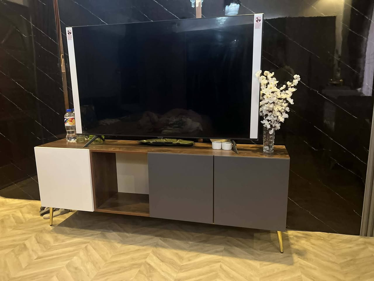 غرفه 12 قطعه ماخذيه ب5 مليون ابيعه ب3  والشاشه سامسونك بليبل حجم 65 ب مليون ابيعه مكان الدوره


**إذا كنت صاحب هذا الإعلان وتريد حذفه لأي سبب، رجاءا أرسل رسالة إلى الدعم الفني**