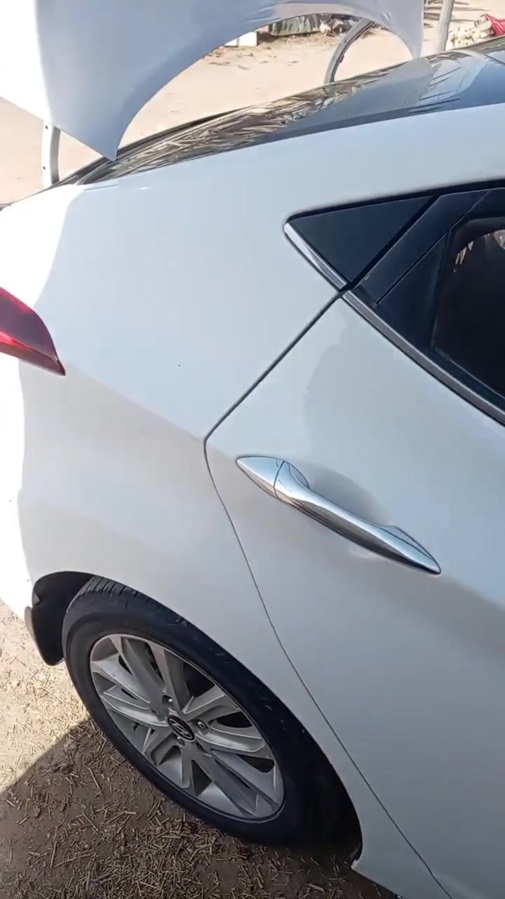 السلام عليكم النتره موديل ١٥فول مواصفات عده البصمه رقم أربيل مداور شوكت متريد مكفوله كفاله عامه عده حالوبات قليلات حته مامبينات وبارد على كد شبر جاملغ الخلفي فقط الباقي مكفول مكينه ١٨٠٠ دوش َما مفتوحه سياره مامتعوبه ابد ستخدام؛ شخصي السعر ١١٥ وبيها مجال هاتف ***********
