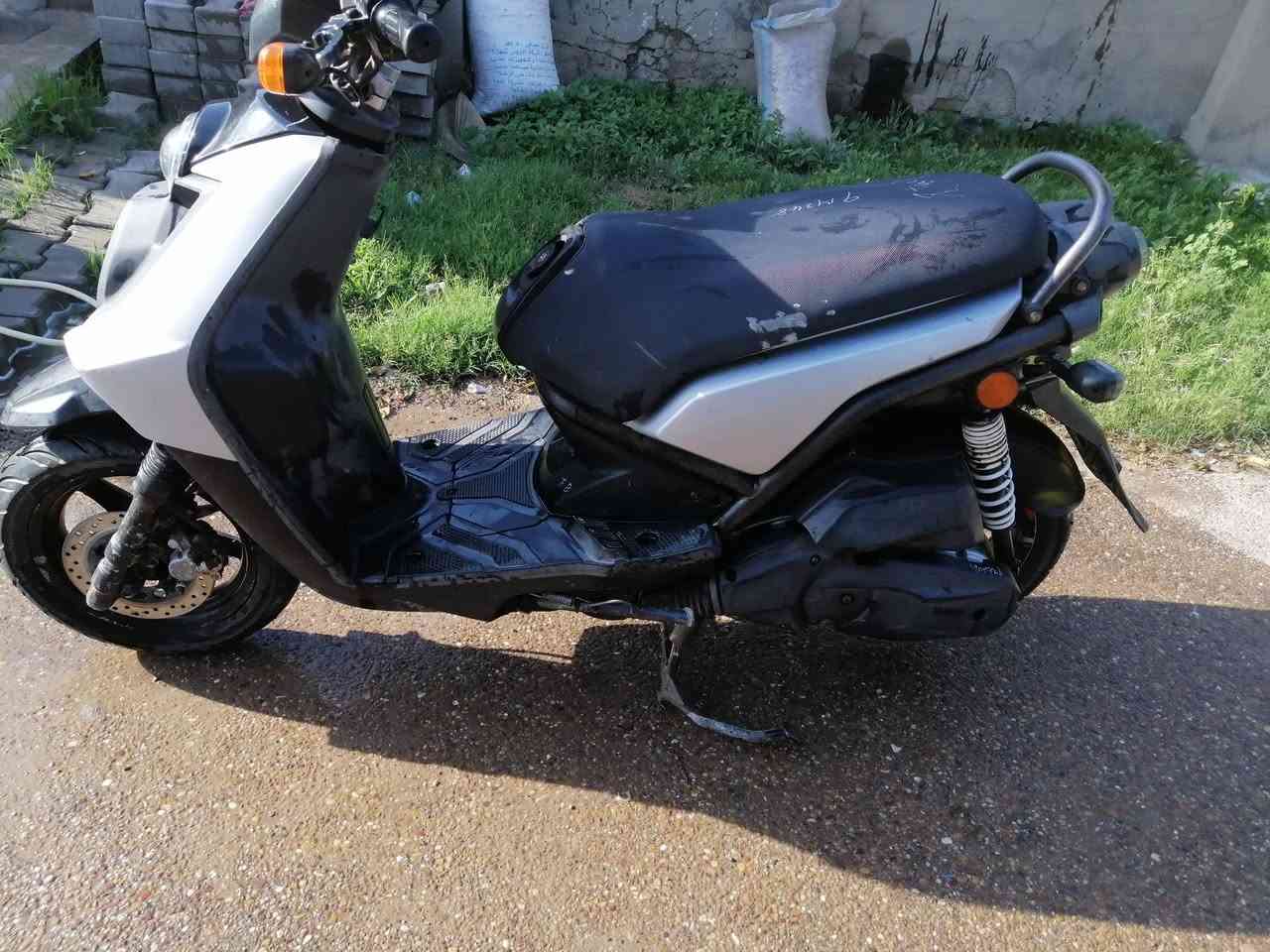 سلام عليكم سنكس جبلي البيع السعر مليون 100وبيهه مجال عنوان التاجي ابو عضام 24 رقم ***********
