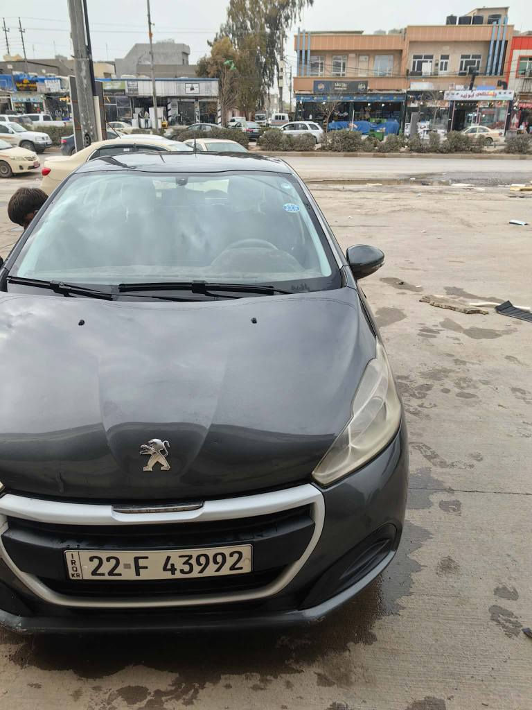 بيجؤ مؤديل2016يةرةنگي نةفتة بي سبوغةبي ليدرانة دووبؤسي جي ساردةكوت بچوكي هةية نةرمةتةزرةكي هةي زؤركةم تؤماتيكة مةكينةمةرغوبةكةيةمةكينةكةي كةمةك بوخاري هةية تةقةورةقةوكارةباي بةشةرتة سةنةوي نوية مالي دؤستة سحري داواي 70وةرةقةوكةميك مةجال ژمارةتةلةفؤن***********لةهةوليرة طوز, صلاح الدين
