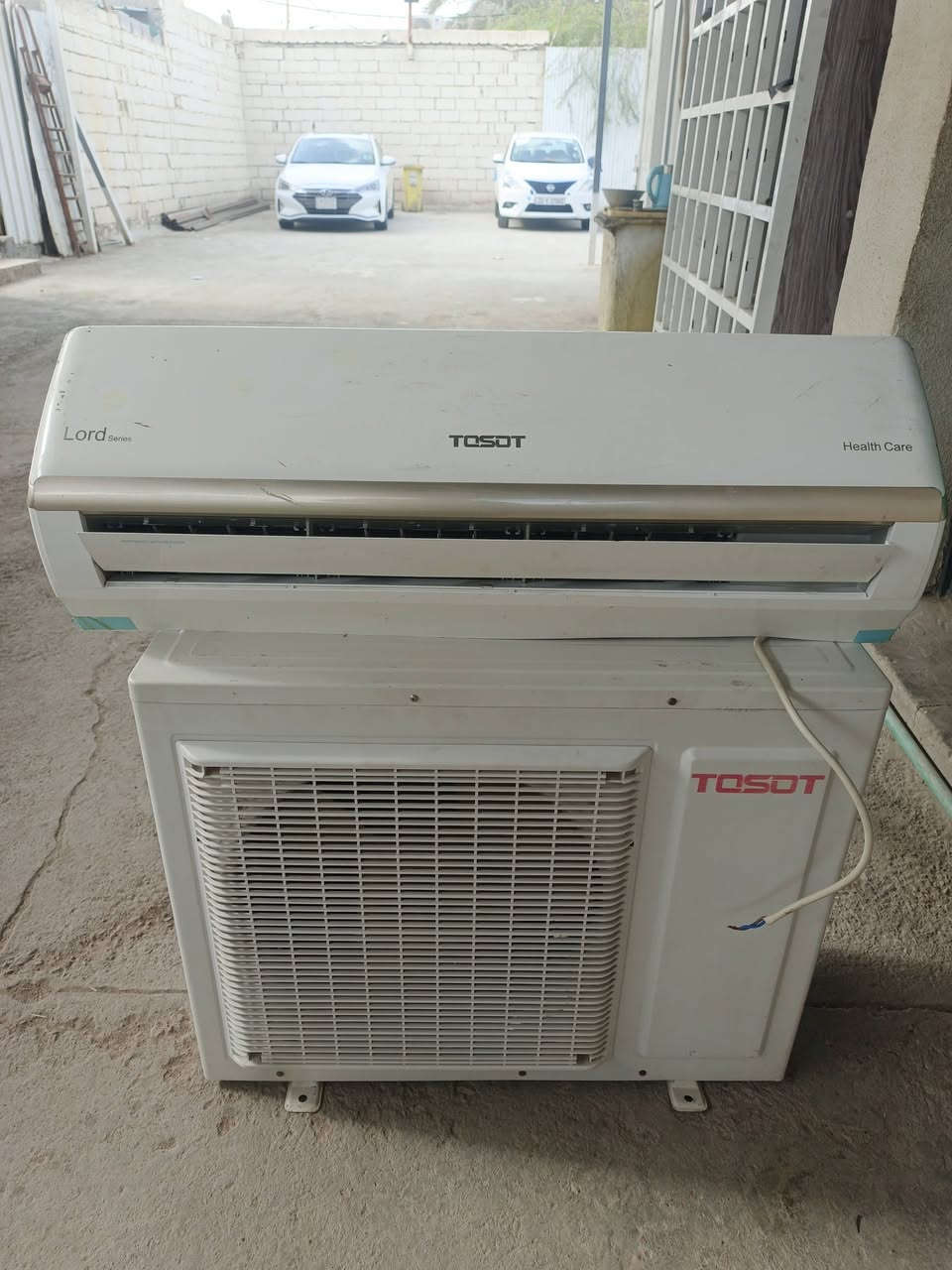 بيهم طنين وطن ونص كلمن سعره
مكان ٥ميل اتصل وتدلل  بي وتساب ***********
