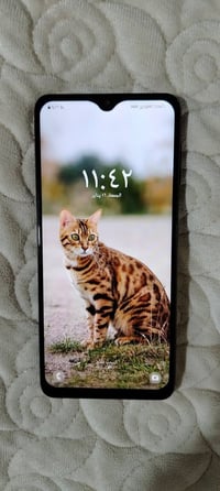 اي 22 • ١٢٨ • شاشة اصلية