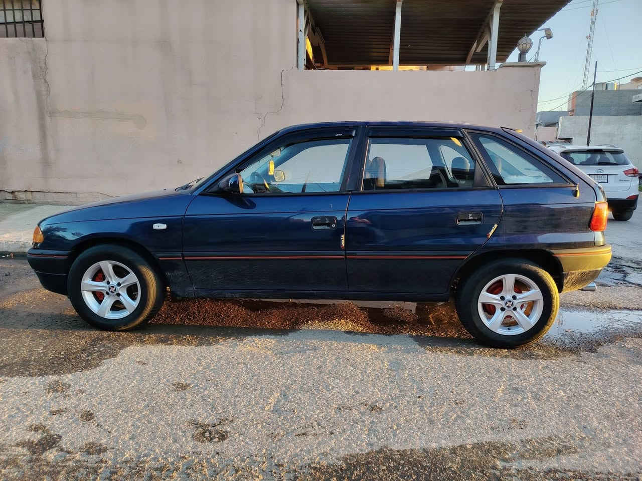 استرا 20 توماتيك وتبريد
كير محرك شرط رقم جديد وسنويه إلى ٢٠٢٩ وهزه جديده

السياره رقم كركوك بس باسمي اني الشرعي وبالموصل

السعر 54 للاستفسار ***********
