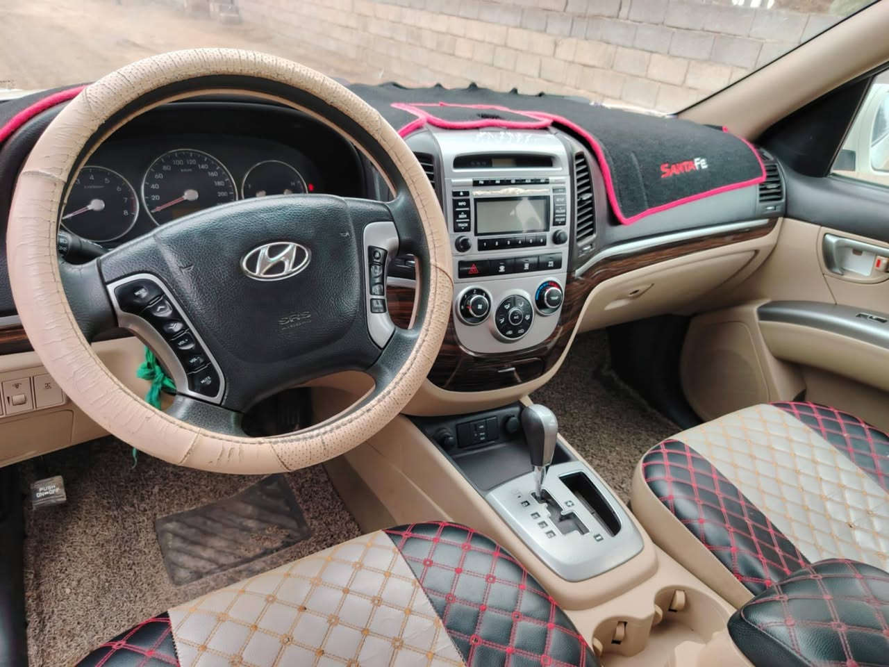 السلام عليكم
سنتافي خليجي موديل ١١ ستة سلندر فتحة بالسقف مكفولة كفالة عامة بيع او مراوس بسيراتو ٢٠ ار٢١ او ٢٢
للتواصل ***********
