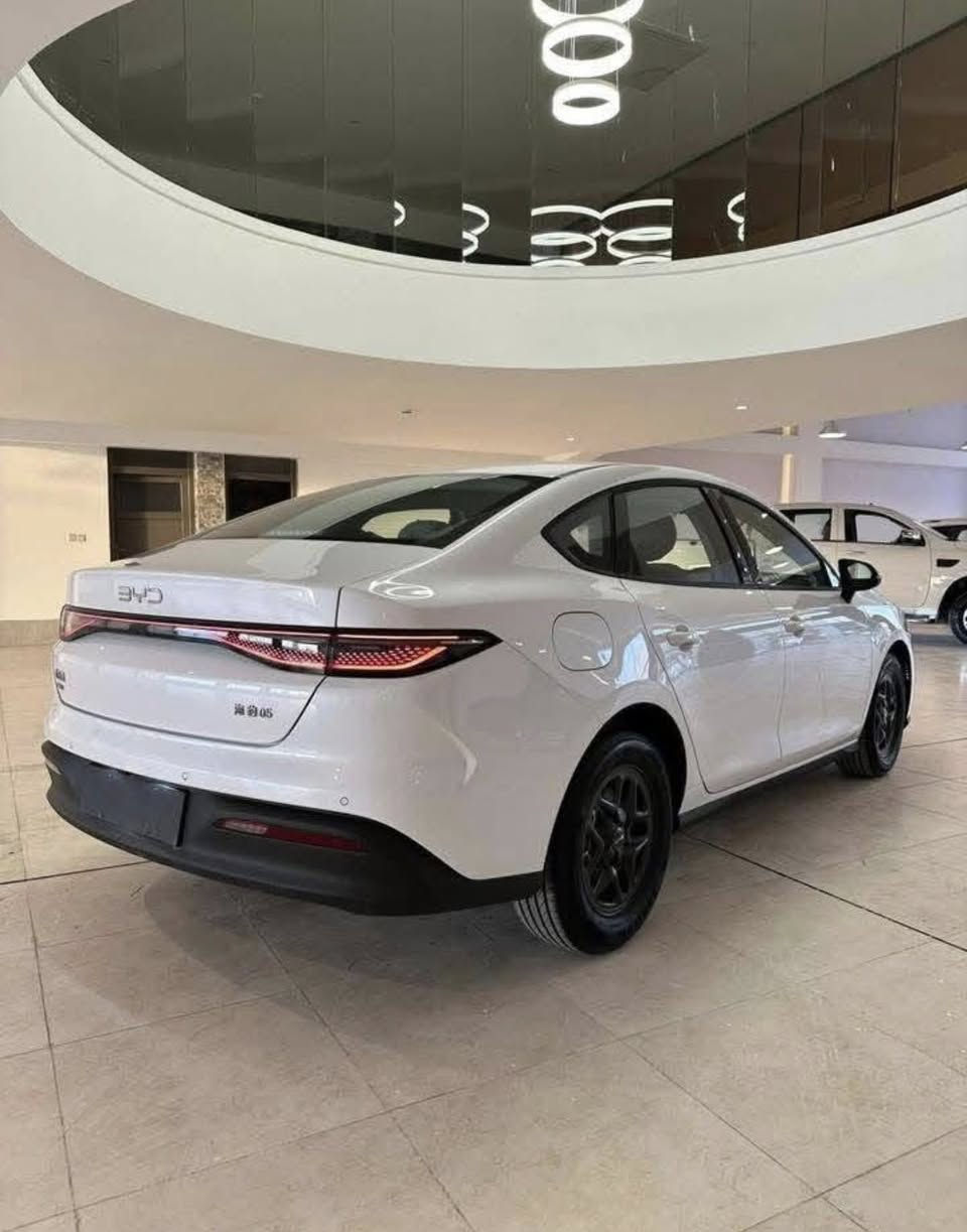 السيل5 ابيض داخل ابيض  يم شركه بغداد المركزي ملحقاته بصمه وشاحنه وكرت وارضيات عرض خاص سعر خيالي احرك السوك حرك  🔥😁اتصل وتدلل 
***********
