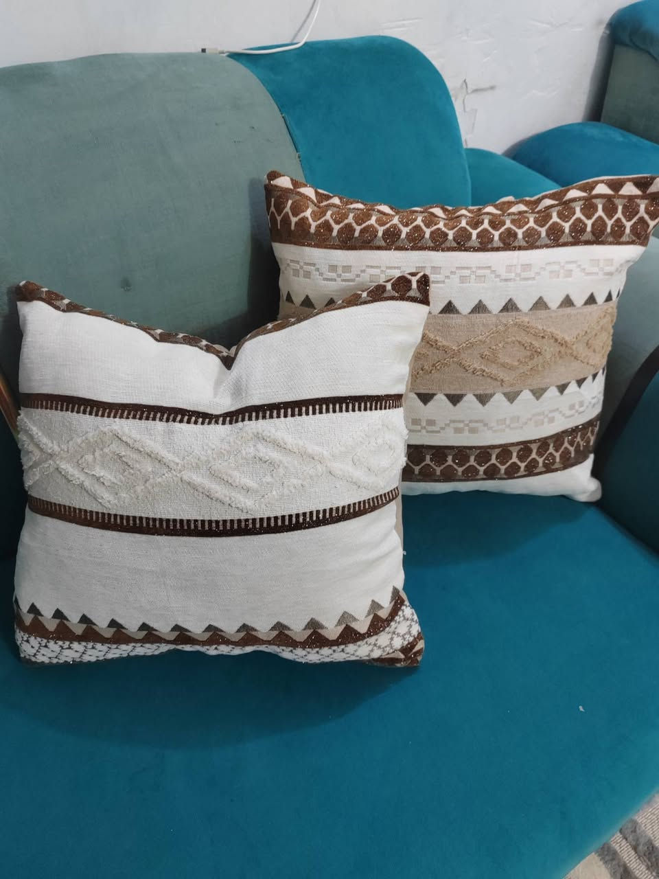 مفرش تخم بوهيمي الاصلي ضهر جلد  متكون من ١٥ قطعه بي لليدات ويا ٦ وجه كوشات ماخذته ب٦٥ ابيعه ب٤٥ بعده جديد ونظيف


**إذا كنت صاحب هذا الإعلان وتريد حذفه لأي سبب، رجاءا أرسل رسالة إلى الدعم الفني**