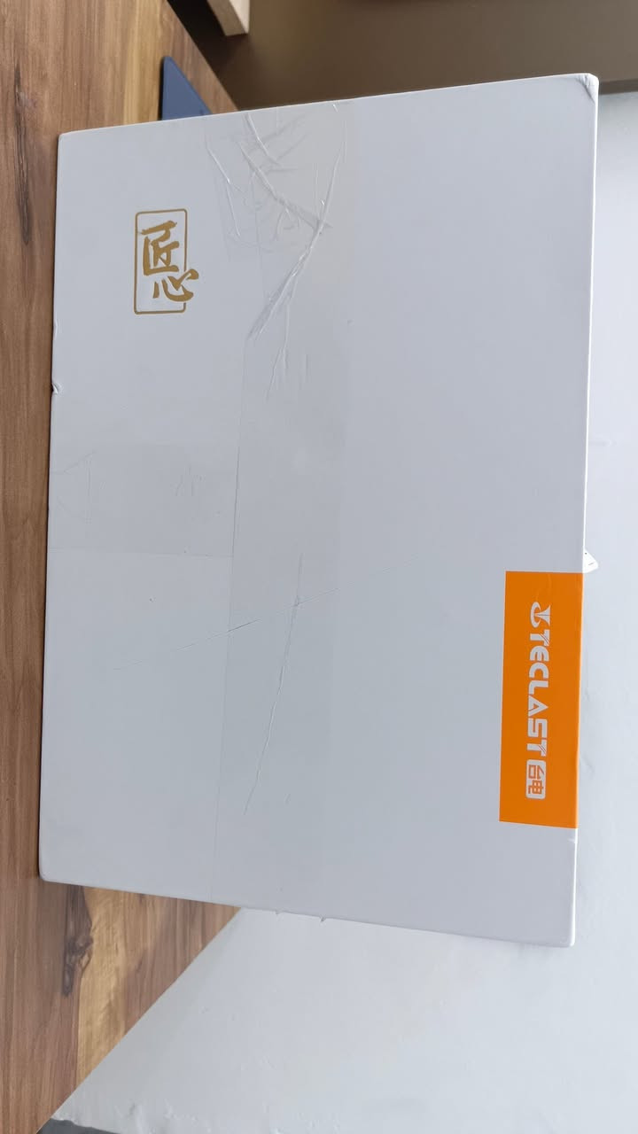 سلام عليكم 
للبيع ايباد T65max ايباد جديد شاشة عملاقه 13آنش نفس حجم ايباد برو ذاكرته 256 رام 8 شاشته 90Hz سلسل كلش في العاب وياه كڤر وقلم وكيبورد وماوس هديه + كارتون وياه انطيك الايباد بشرط الشراي يراسلني خاص او 
سعره/ 240الف
يتصل / ***********
عنواني كركوك القادسيه
