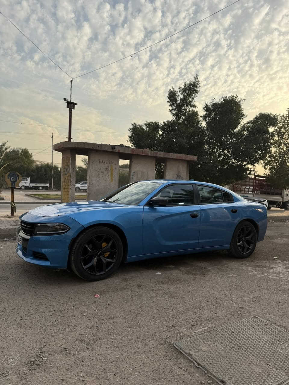 السلام عليكم 
جارجر دخول جديد موديل 2023 أربيل باسمي ماشية 25 الف 
جاهزة من كل النواحي شادلها ويل جيتي اصلي تخم تاير جديد 
بدون ايرباك حادثها حافة البنيد ما يجاوز اصبعين وجاملغ سرقة 
صور حادثها ناشرهم وي الصور مكان السيارة بغداد السعر 258
اي استفسار *********** وأسف عن الاطالة
