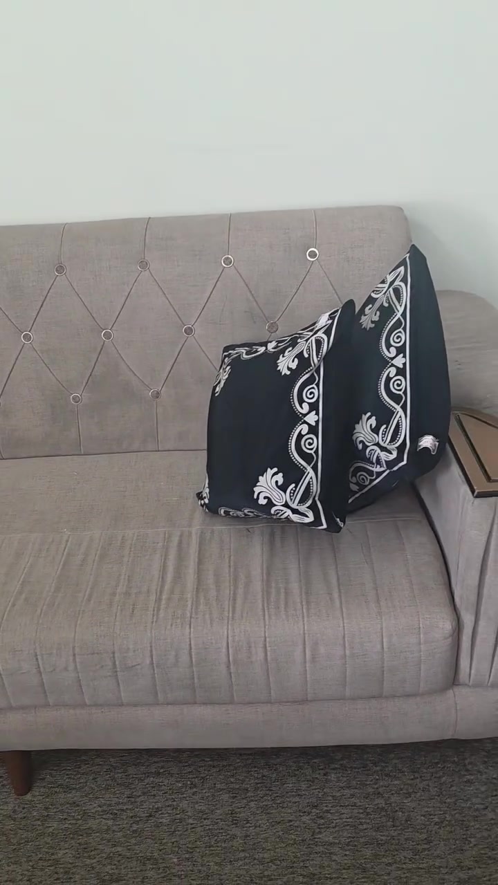 تخم ١٠مقاعد للبيع بدون اي ضرر السعر ٣٥٠ وبي مجال بسيط


**إذا كنت صاحب هذا الإعلان وتريد حذفه لأي سبب، رجاءا أرسل رسالة إلى الدعم الفني**