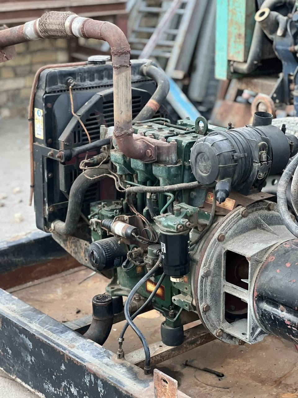 سلام عليكم مكينه ١٢ونص كيفي ٣سلندر مرشات مكينه مكفوله عل البلد مكلف بل نشر هاذ رقم الوالد ***********
