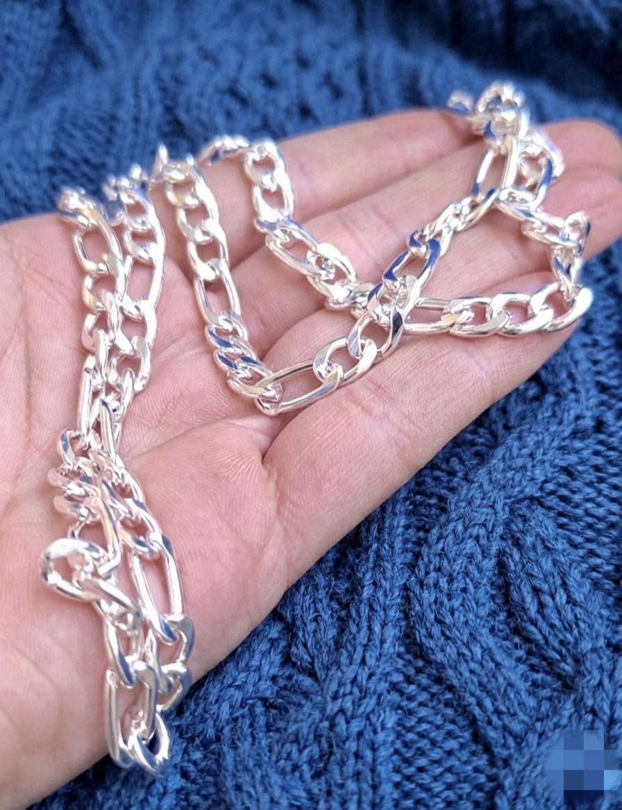 السلام عليكم . ب30 ألف أثنينهن سوار كارتير فضه أسترليني ثقيل مع زنجيل امزون ثقيل ونضيف مال باله أثنينهن بسعر 30 ألف العنوان بغداد ومتوفر خدمة توصيل لكافة محافظات العراق


**إذا كنت صاحب هذا الإعلان وتريد حذفه لأي سبب، رجاءا أرسل رسالة إلى الدعم الفني**