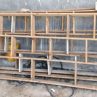 رفوف محل • ٣ قطع