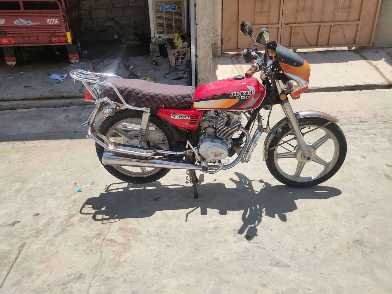 ماطور 5كير نوعيه جني ابو كله كهربائيات شغالة ونظيفه وبشرط الفحص ومنفيس موجود شراي تعال خاص وادلل والموشراي خل يعبر المنشور السعر ٣٠٠وبيه مجال ***********
