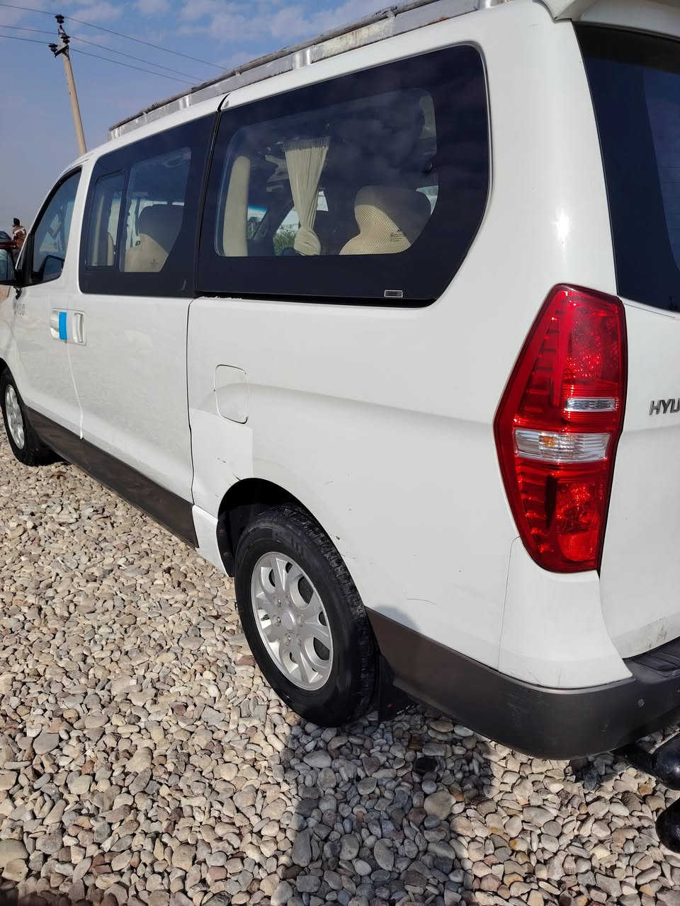 السلام عليكم ستاركس موديل ٩ السياره كير مكينه حداديه كله جديد رقم واسط  السياره بيها جاملغ امامي تبديل وربع من الجاملغ الخلفي السياره معروضه ١٣٥ وبيها مجال لشراي المكان واسط الزبيديه ***********
