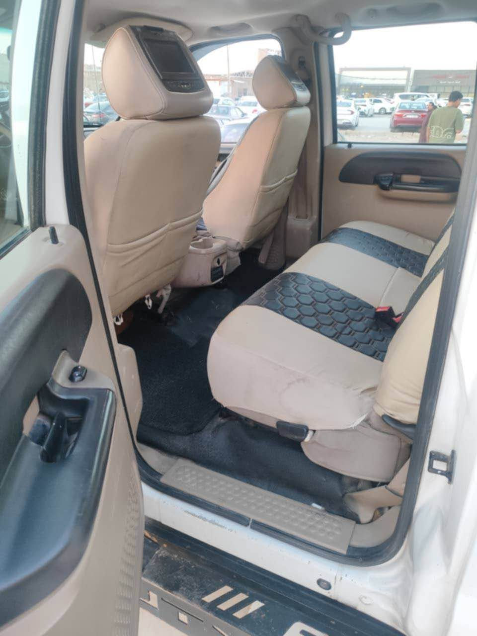 فورد 2005 كاز وبيها حصة كاز رقم اربيل دولي شرط تحوين والغرامات كير او محرك شرط محركه 8  كاز سوبر شلعته حلوه تايرات جدد كهربائيات كلهن شغالات ومابي اي نقص تبريد ثلج ❄️ سياره مكفوله سعر 85 وبي مجال بسيط مكاني كركوك *********** واتساب كركوك, العراق
