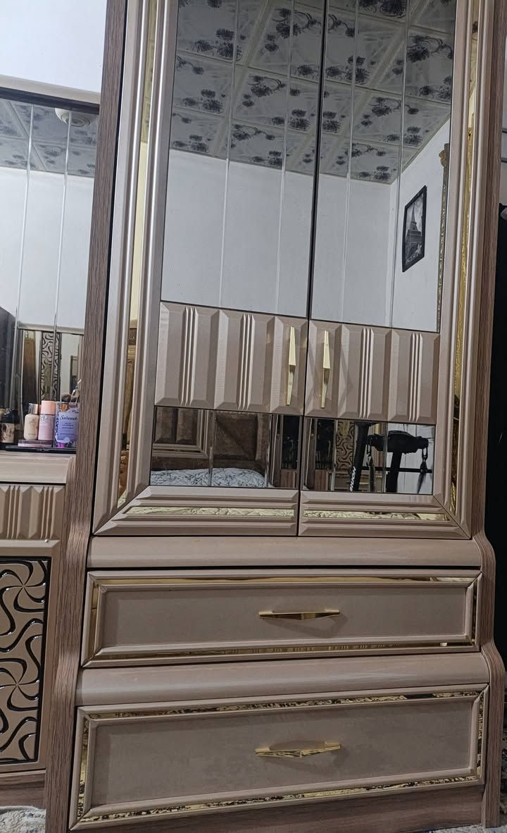 غرفه اماراتي ضخمه كلش جديده 11 قطعه سعرها 3 مليون ونص وبيها مجال للشراي قفط للتواصل خاص العنوان سامراء منطقة الطيوب


**إذا كنت صاحب هذا الإعلان وتريد حذفه لأي سبب، رجاءا أرسل رسالة إلى الدعم الفني**
