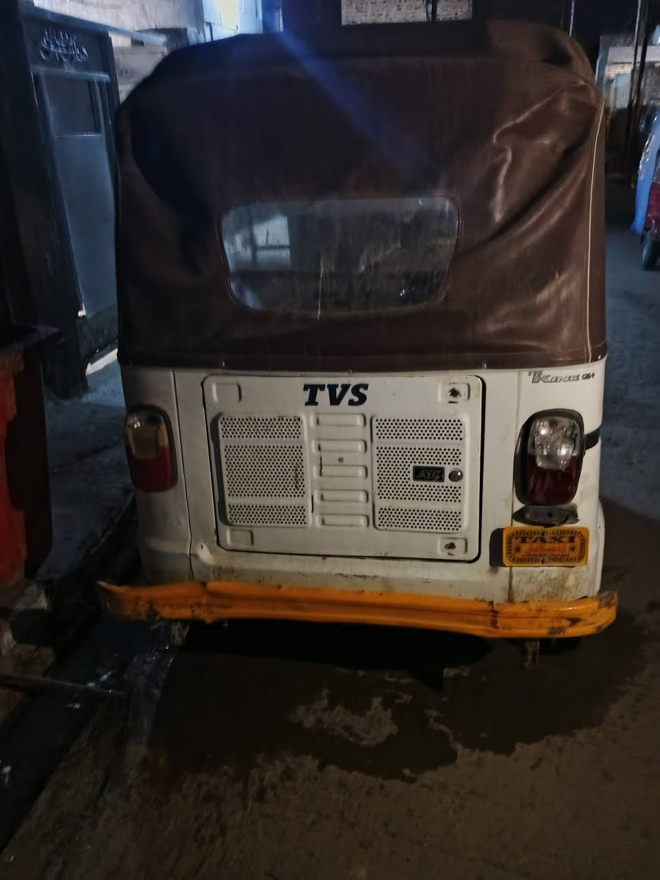 تكتك للبيع موديل ٢٠
للبيع شراي يتصل على الرقم ***********
