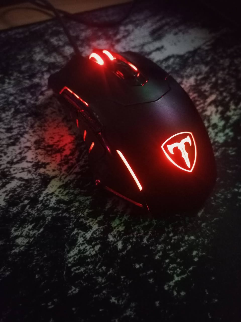 سعرها 580 الف 

 Intel Core i5 9600 K 

Gpu GTX 1660 6GB galax 2fan 

 Msi H510 pro series 

Ram 16 GB hikvision 

Hard M.2 256 GB + SSD 500 GB samsung

Power 550W Bronze 

Case MASS  تحكم rgb 

 Keyboard Hyper x 
Mouse 
بغداد ويوجد توصيل


**إذا كنت صاحب هذا الإعلان وتريد حذفه لأي سبب، رجاءا أرسل رسالة إلى الدعم الفني**