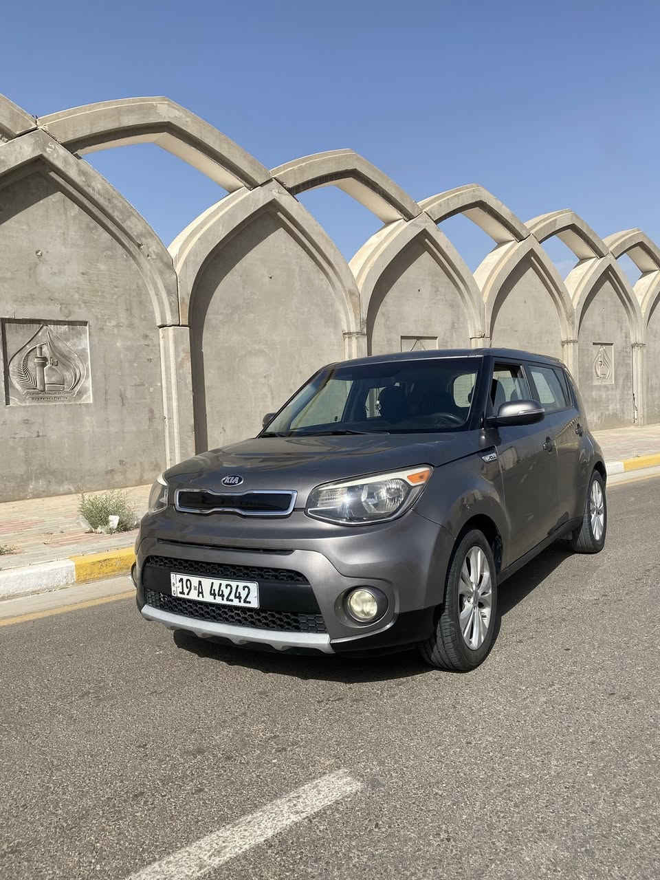 السلام عليكم
للبيع صول 2014

سياره  ماشيه 65فقط 

مكينه 2000 المرغوب 

سياره بيهة صبغ بس جاملغ وبنيد
ليبل واحد كل السياره 

سياره جاهزه تبريد ثلج وحداديه جيده اي نقص مابيهه 

مواصفات نص 

تحكم ستيرن 

ecoنظام 

مانع انزلاق 

رقم كربلاء 

السعر 100وبيهه مجال 

مكان السياره كربلاء

***********
