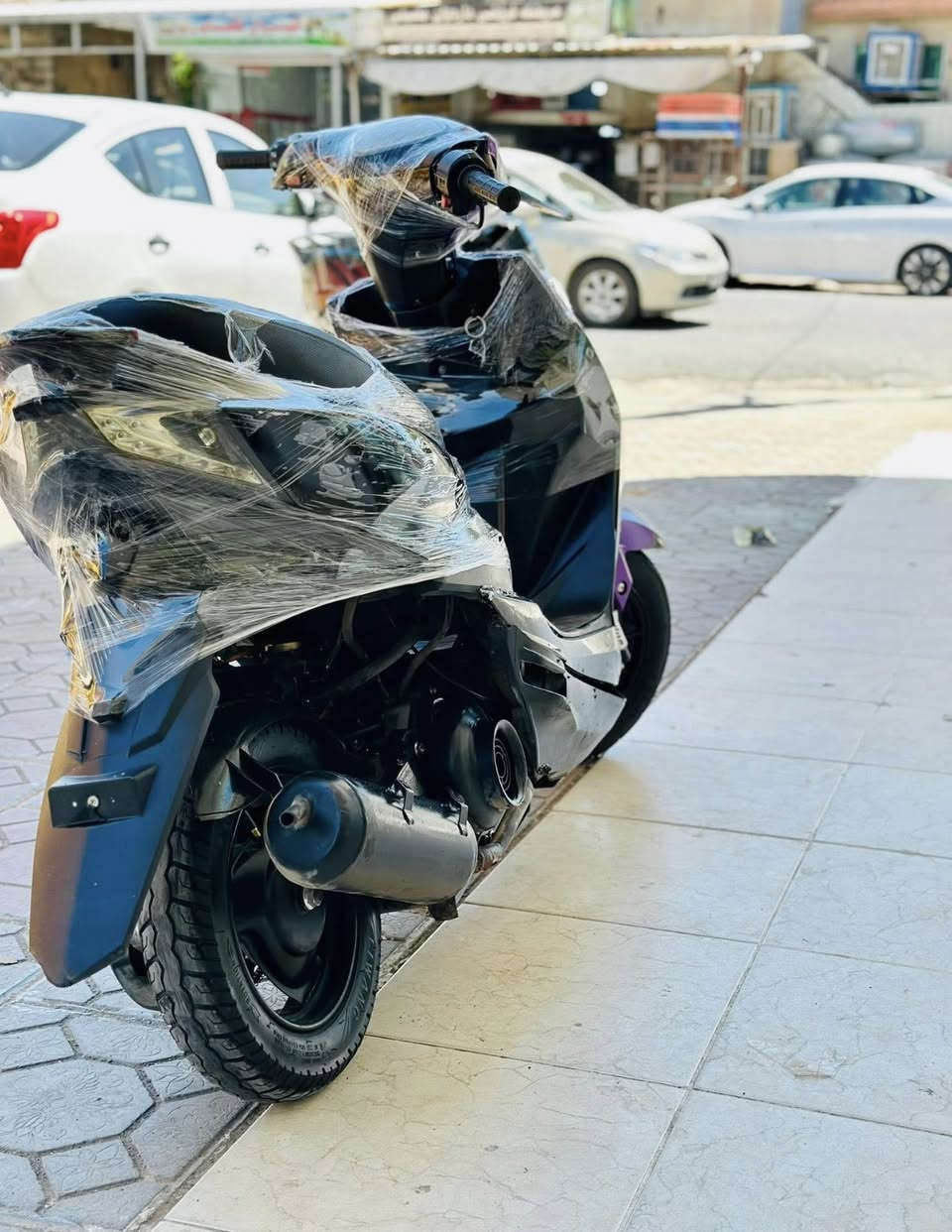 للبيع متور، ماكس FS محرك طلقة  كهربائيات كامل شغال + مسجل بلادي دسك امامي  تايرات جدد السعر 375 الف فية مجال رقم التلفون *********** فية واتساب
