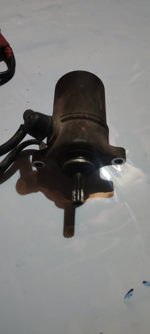 السلام عليكم من رخصت مدير الگروب
غراض للبيع مال ماكس 120 
. سلف ابلادي 49 سعره 10 تالاف 
. واقيه مال صالنصه لوليس ابلاد سعره 6 تالاف 
. كفر ماكس عدله ابلاد نضيف ختم واحد بس بي فطر بسيط سعره 30 الف وبي مجال 
. ويل امامي مع طبله مال بنز والبنز اصلي ياماهاا مال بوليس سعره 35 الف وبي مجال 
. داخل رصاصي بوليس ابلادي كامل نضيف بس بي كسر بسيط يتصلح سعره 35 الف وبي مجال 
. كفر بوليس ليموني كامل نضيف كلش بي كسر وفطر من جوه الايت يتصلح ابفايبر اگلاس سعره 35 الف وبي مجال 
مكاني كربلاء حي الحر قرب مجمع ليمونه 
الرقم ***********
